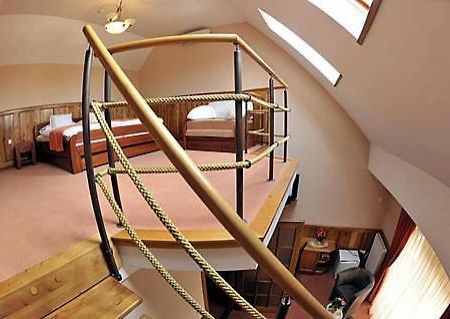 Trojka Hotel Es Panzio Szolnok Quarto foto